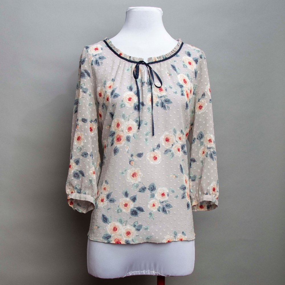 Chiffon LC Top Flower pattern Gray and Blue Size XL